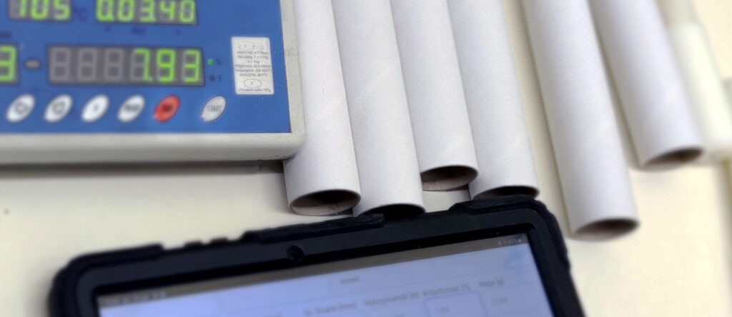 Dlaczego tuby tekturowe się krzywią? Przyczyny, skutki i sprawdzone metody zapobiegania deformacjom